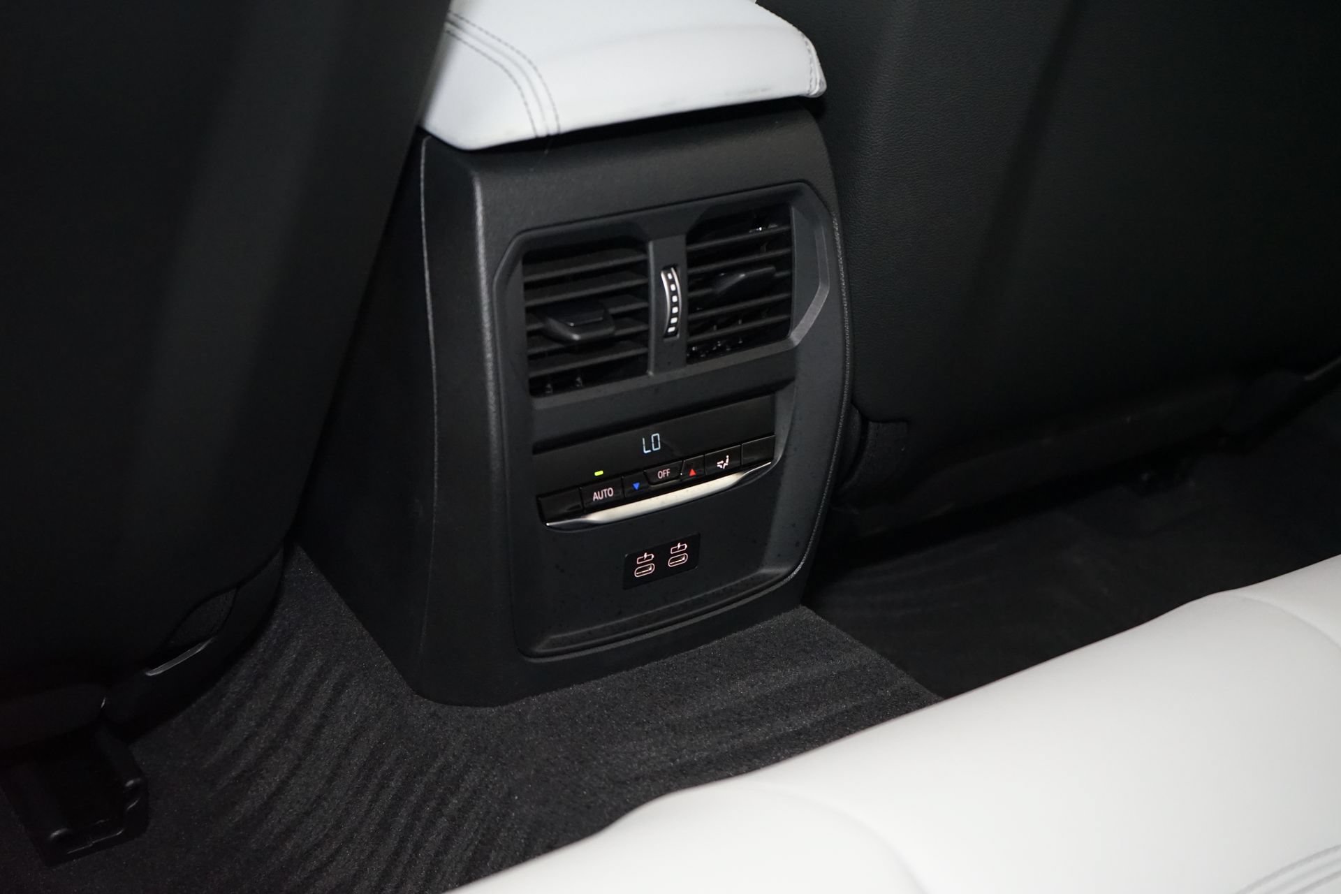 Used 2025 BMW M3 Competition AWD/4WD image 22