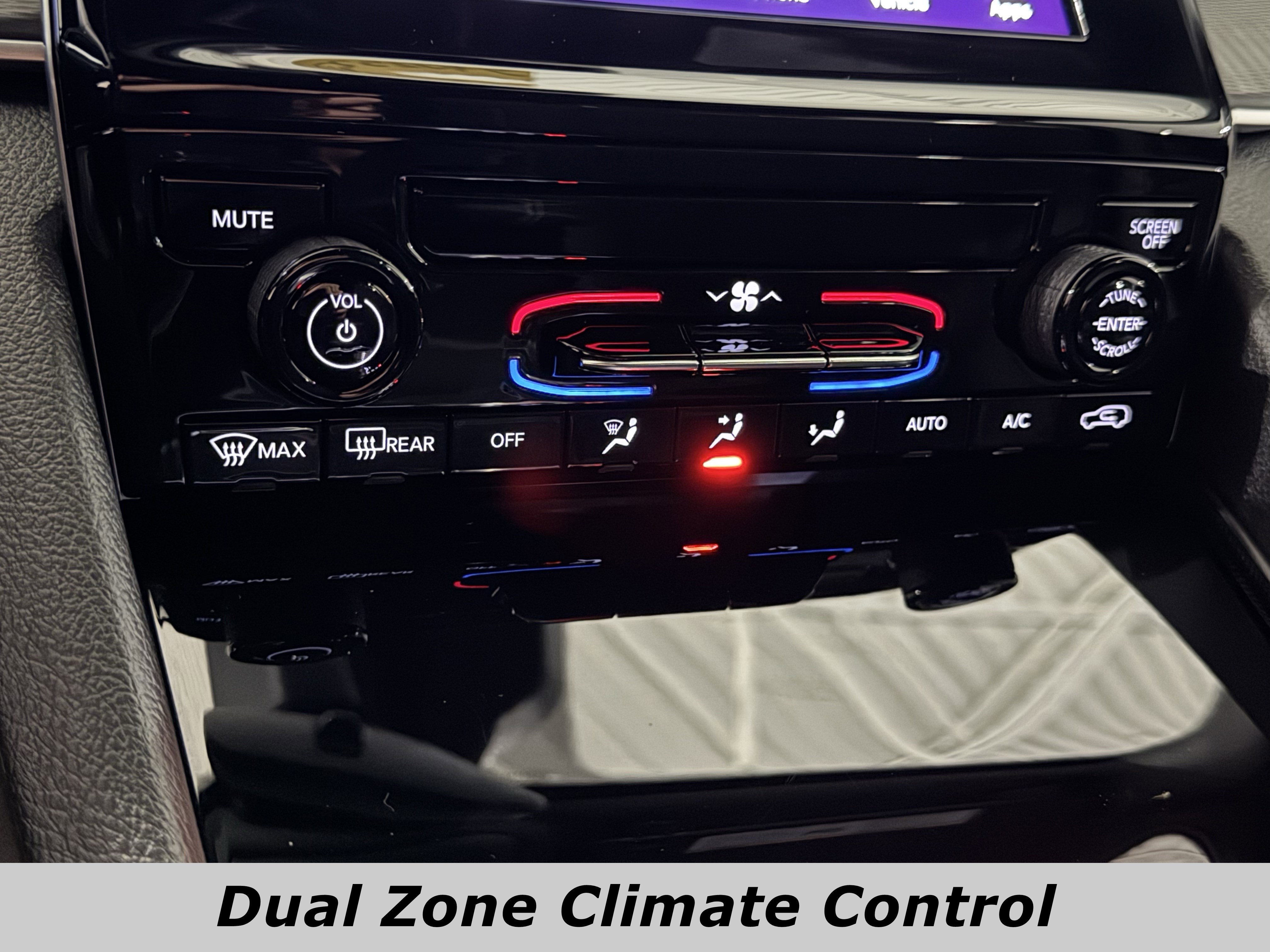 Used 2024 Jeep Grand Cherokee Laredo w/ MOPAR Finishing Package image 10