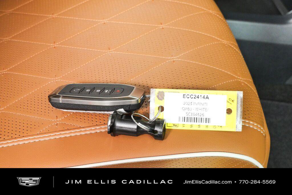 Used 2025 INFINITI QX60 Autograph w/ Cargo Package AWD/4WD image 38