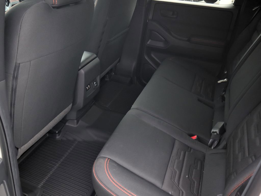New 2026 Nissan Frontier PRO-4X w/ Pro-4x Convenience Package image 10