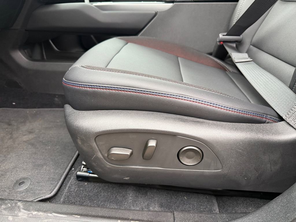 New 2026 Chevrolet Equinox EV RS image 17