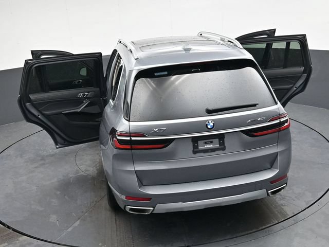 Used 2024 BMW X7 xDrive40i AWD/4WD image 43