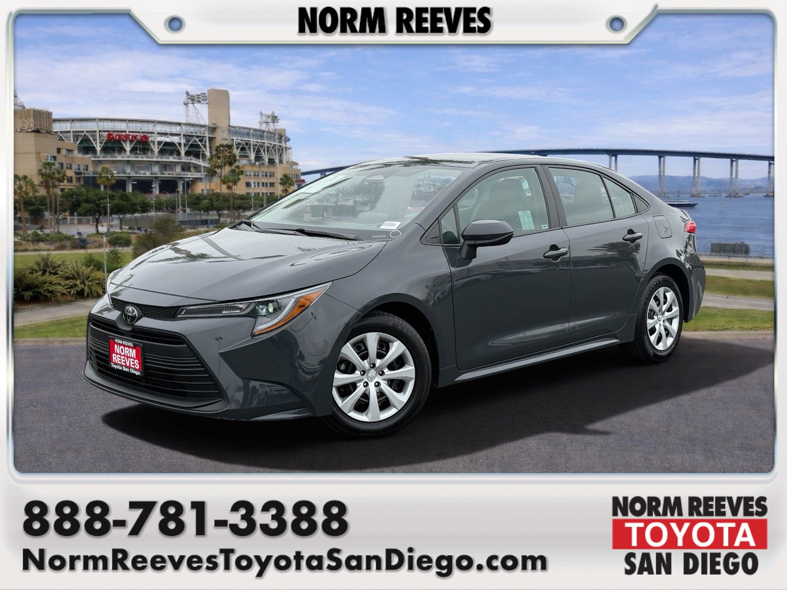 Used 2025 Toyota Corolla LE FWD image 1