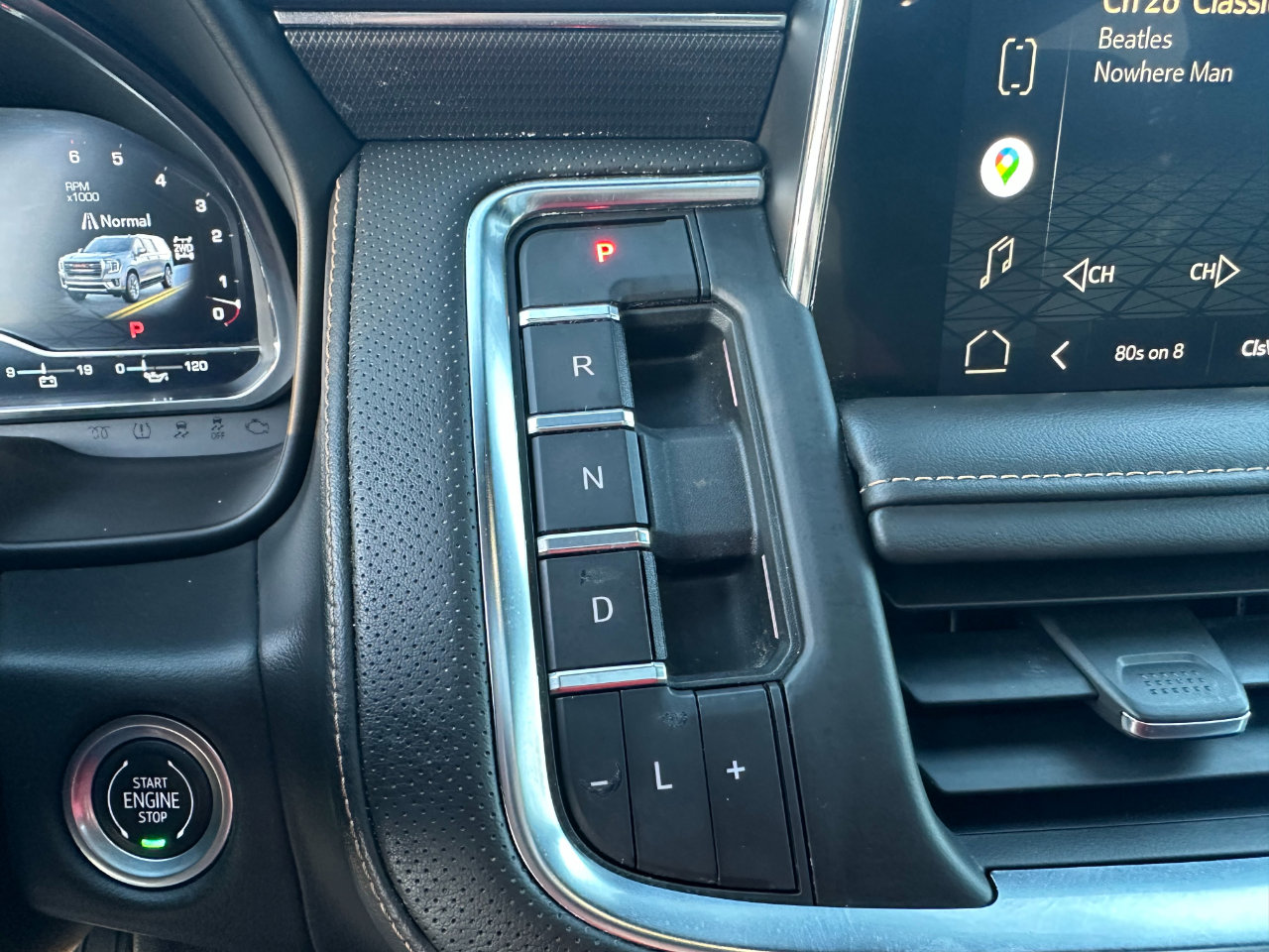 Used 2022 GMC Yukon XL AT4 image 49