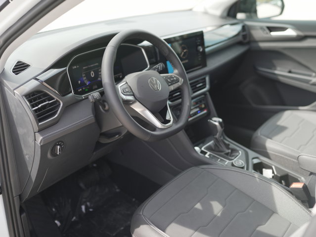 New 2025 Volkswagen Taos SE AWD/4WD image 12