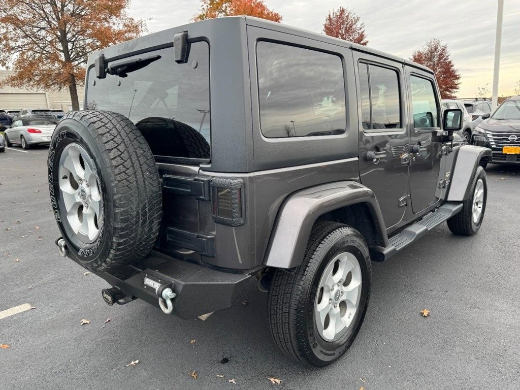 Used 2014 Jeep Wrangler Unlimited Sahara w/ Max Tow Package image 3