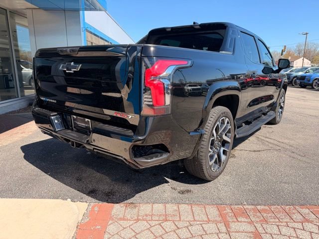 Used 2025 Chevrolet Silverado EV RST AWD/4WD image 9