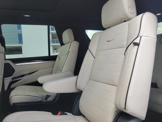 New 2026 Cadillac Escalade Sport w/ Touring Package AWD/4WD image 20