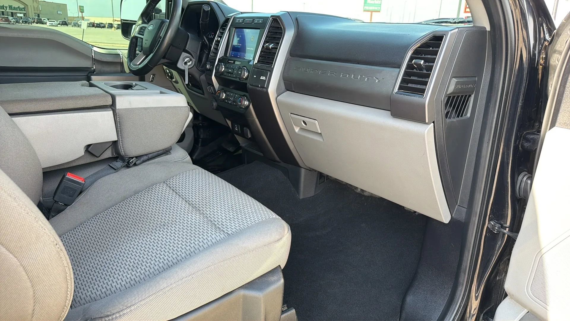 Used 2020 Ford F350 XLT w/ XLT Premium Package AWD/4WD image 76