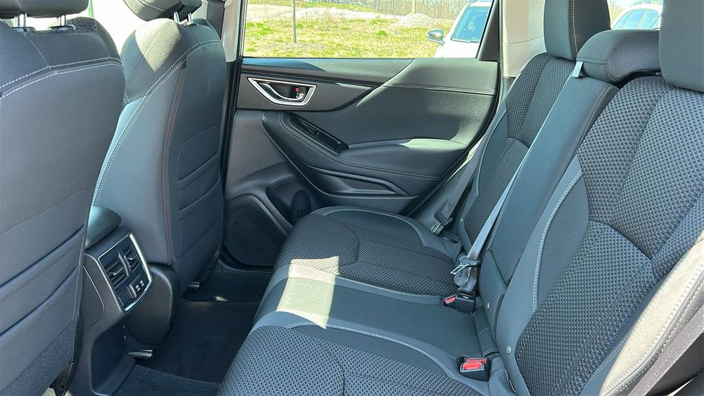 Used 2023 Subaru Forester Premium image 23