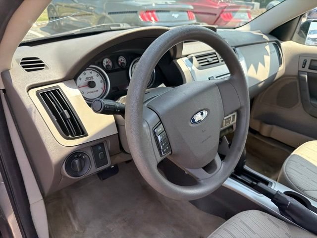 Used 2008 Ford Focus SES FWD image 14