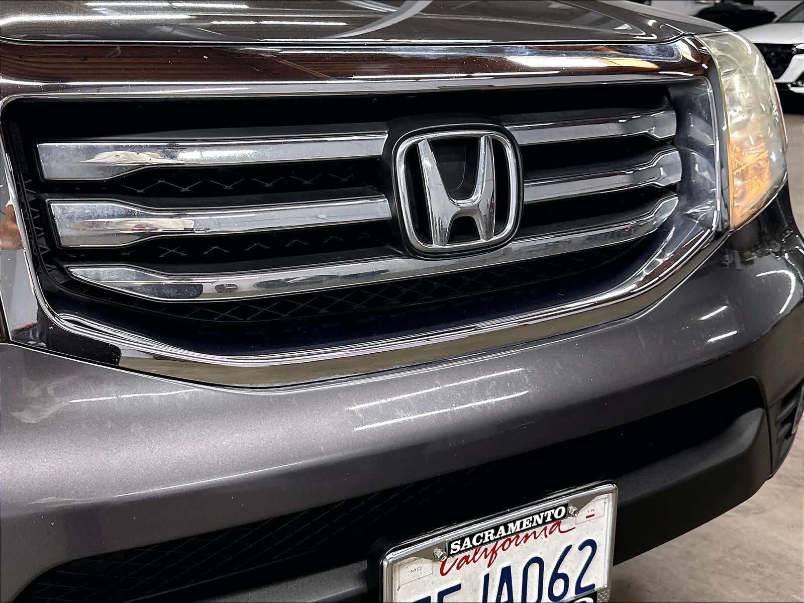 Used 2014 Honda Pilot EX image 32