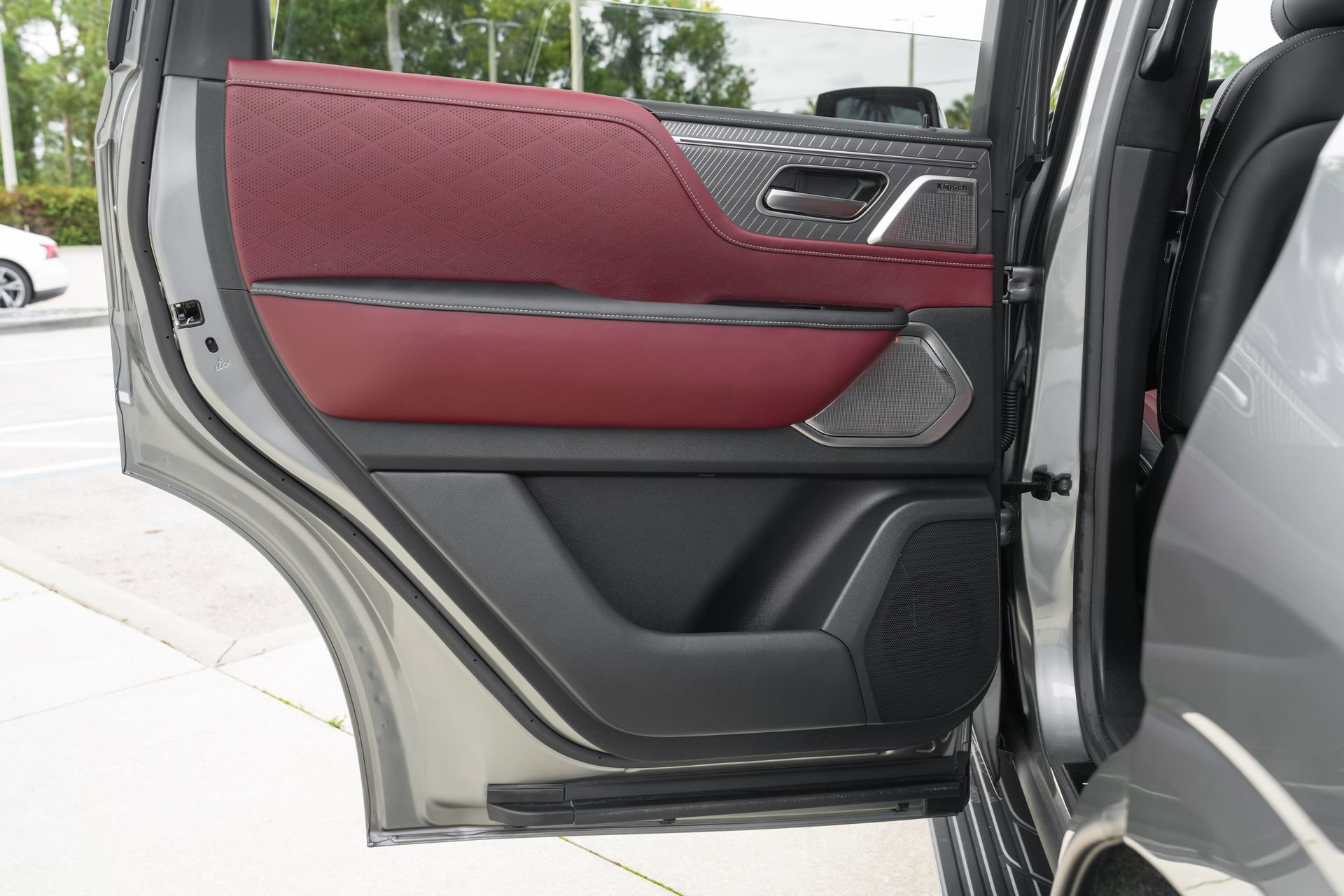 Certified 2025 INFINITI QX80 Autograph AWD/4WD image 31