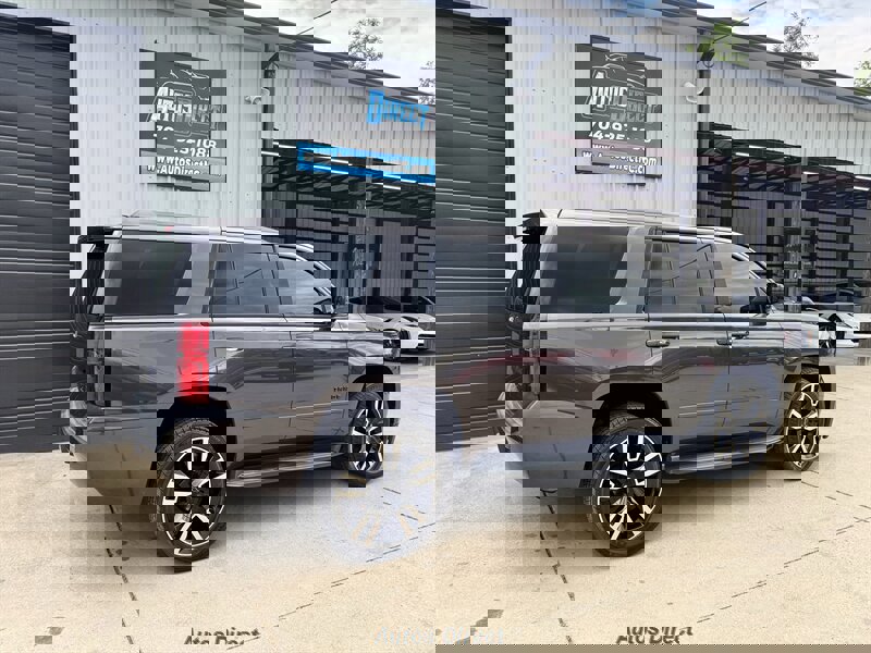 Used 2018 Chevrolet Tahoe Premier AWD/4WD image 10