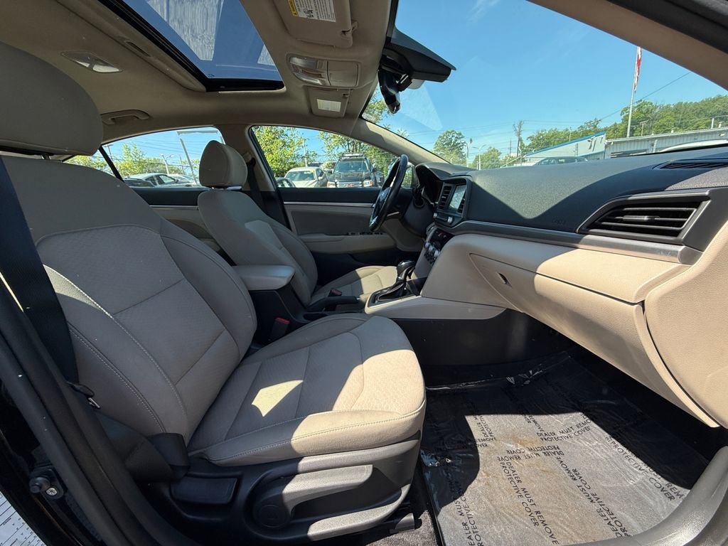 Used 2019 Hyundai Elantra Value Edition FWD image 25