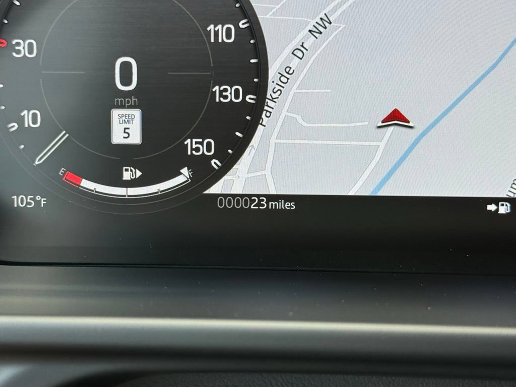 New 2026 Land Rover Defender 110 X-Dynamic SE AWD/4WD image 31