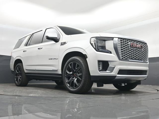 Used 2021 GMC Yukon Denali w/ Denali Premium Package RWD image 32