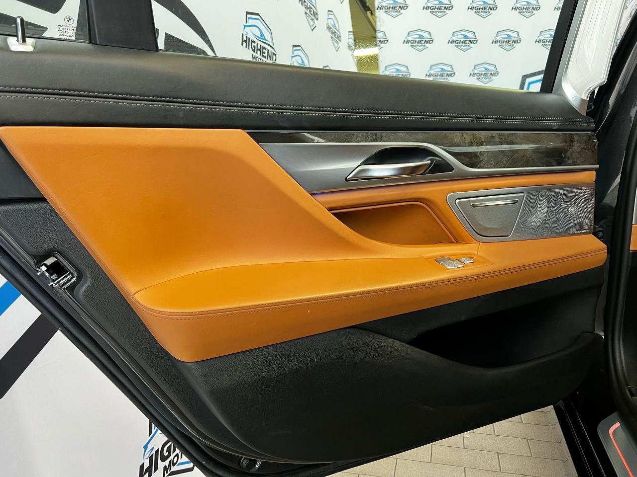 Used 2018 BMW 750i xDrive image 18