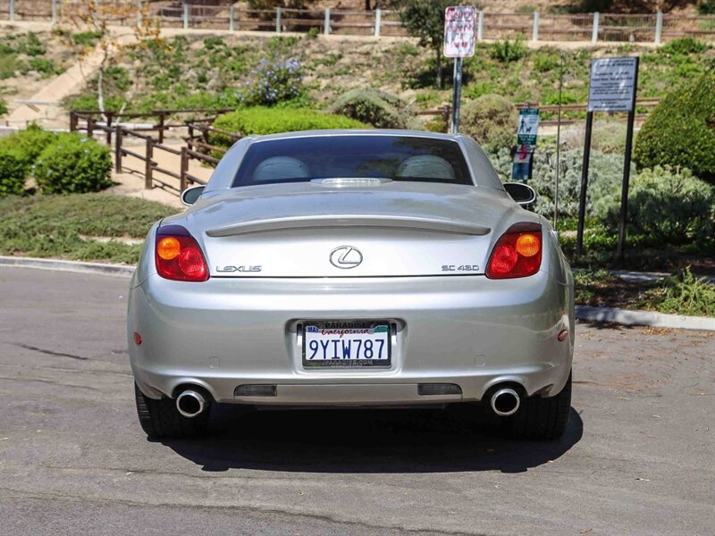 Used 2002 Lexus SC 430 Convertible RWD image 4