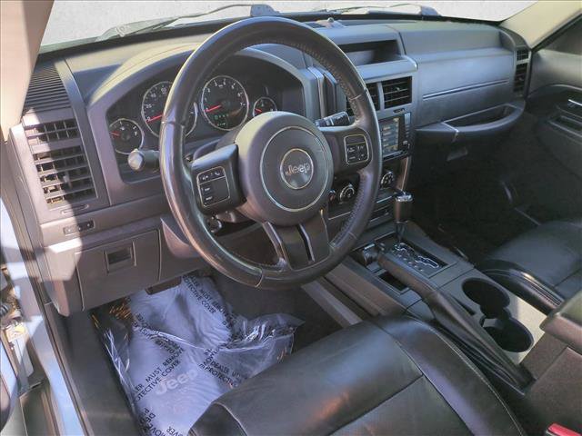 Used 2012 Jeep Liberty Sport AWD/4WD image 10