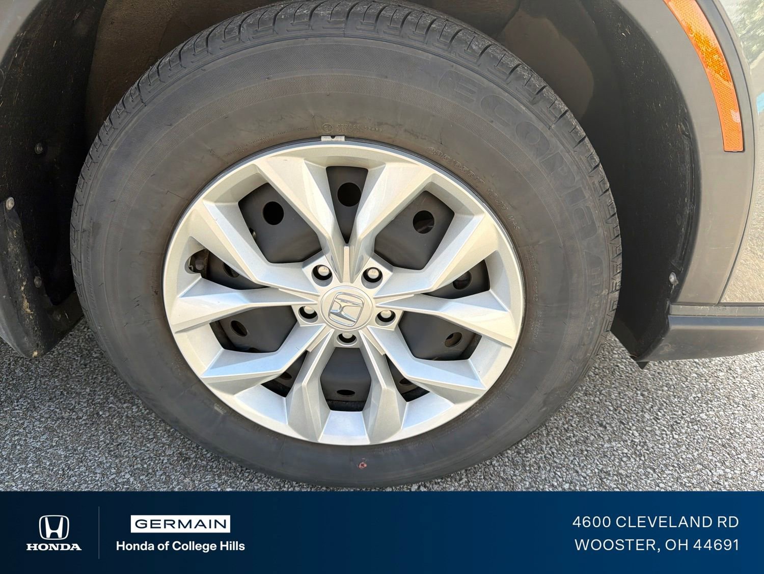 Used 2024 Honda CR-V LX image 4
