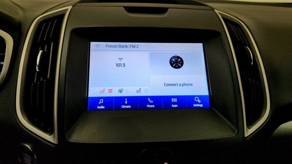 Used 2020 Ford Edge SEL w/ Convenience Package AWD/4WD image 17