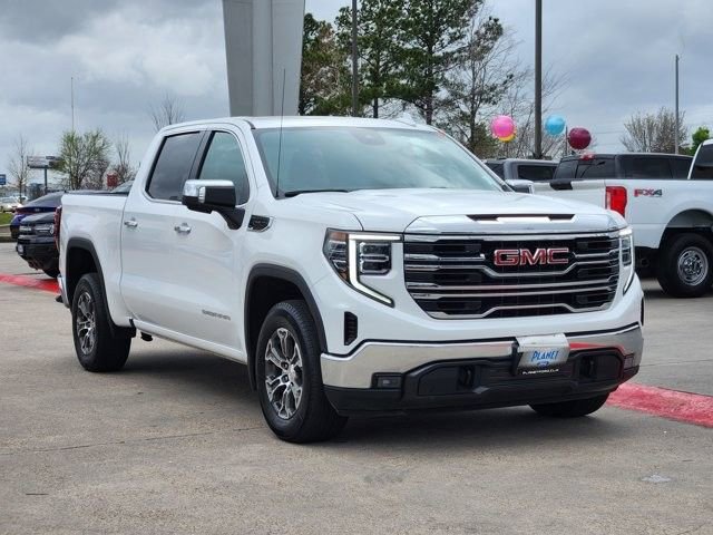 Used 2026 GMC Sierra 1500 SLT image 3