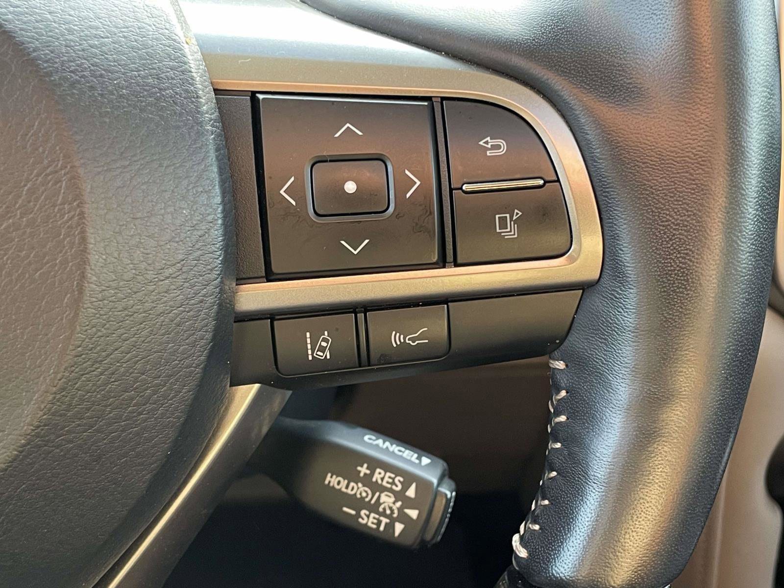 Used 2022 Lexus GX 460 Luxury w/ Sport Design Package AWD/4WD image 22