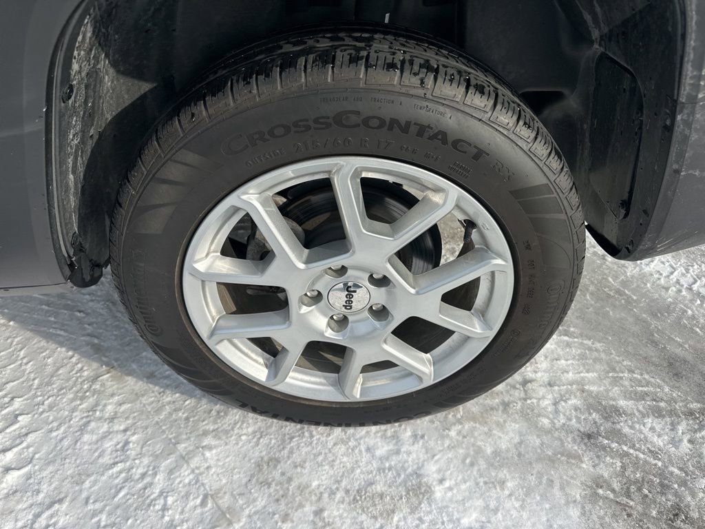 Used 2022 Jeep Renegade Latitude w/ Convenience Group image 39