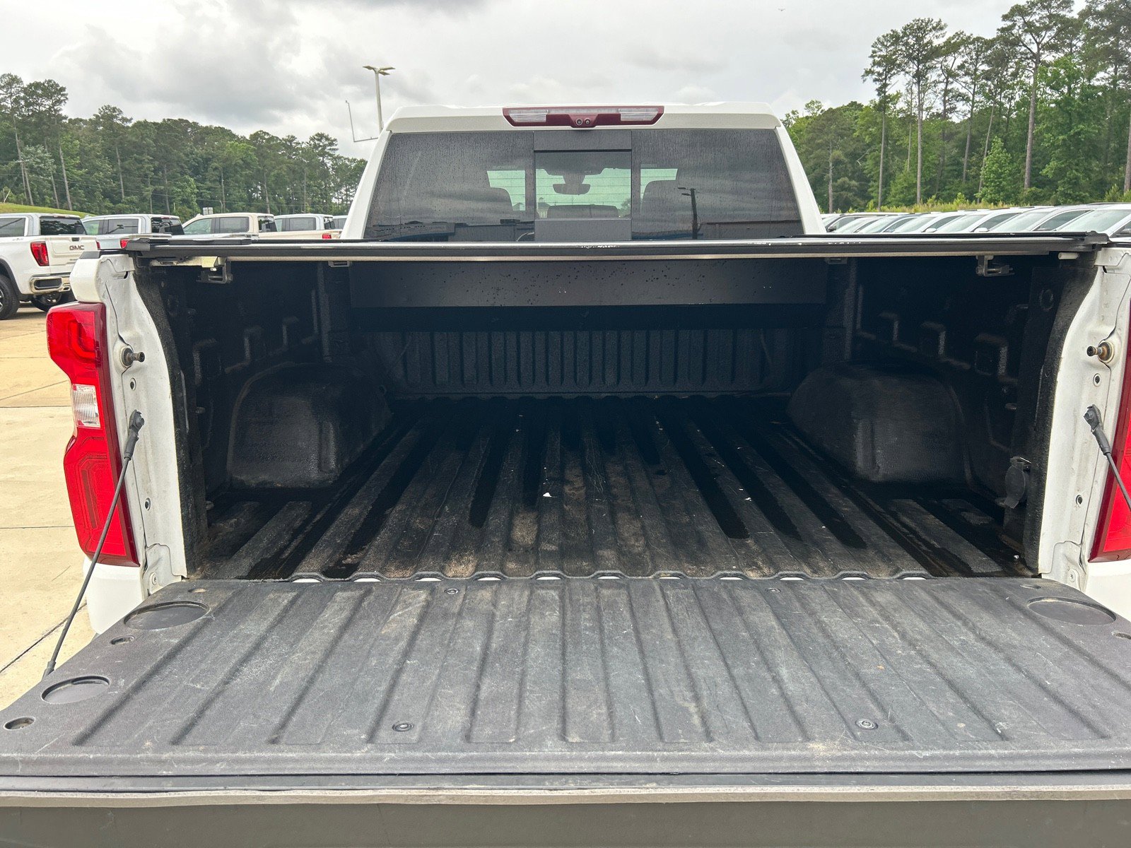 Used 2021 Chevrolet Silverado 1500 LTZ w/ Technology Package AWD/4WD image 7