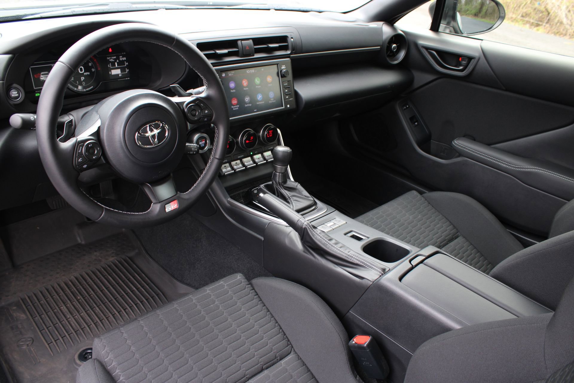 Used 2022 Toyota GR86 w/ ALL Weather Mat Package (TMS) image 17