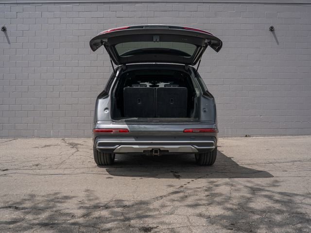 Used 2021 Audi Q7 3.0T Prestige w/ Prestige Package AWD/4WD image 14