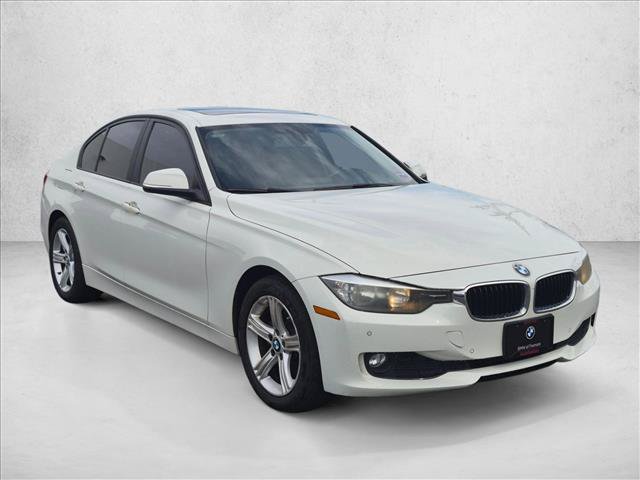 Used 2015 BMW 320i Sedan RWD image 3