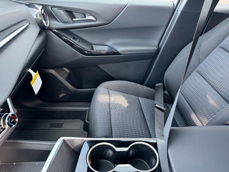 New 2026 Chevrolet Equinox LT image 8