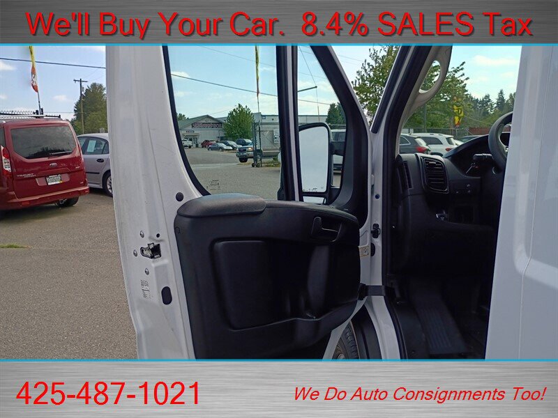 Used 2025 RAM ProMaster 2500 w/ Convenience Group FWD image 9