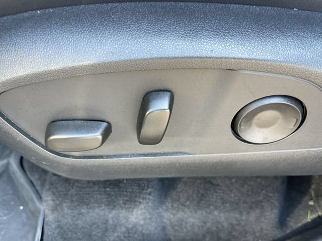 Used 2026 GMC Acadia Elevation w/ Black Edition FWD image 12