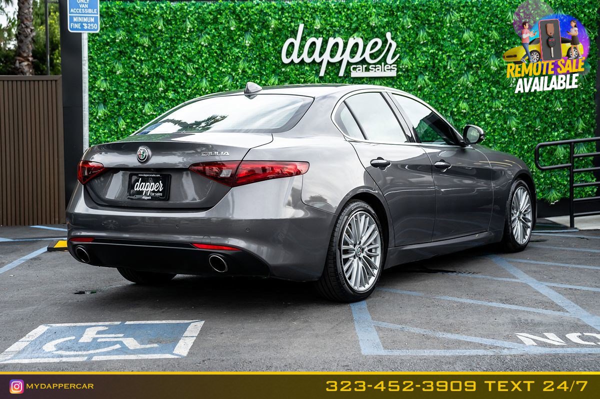 Used 2017 Alfa Romeo Giulia Ti w/ TI Lusso Light Wood Package image 5