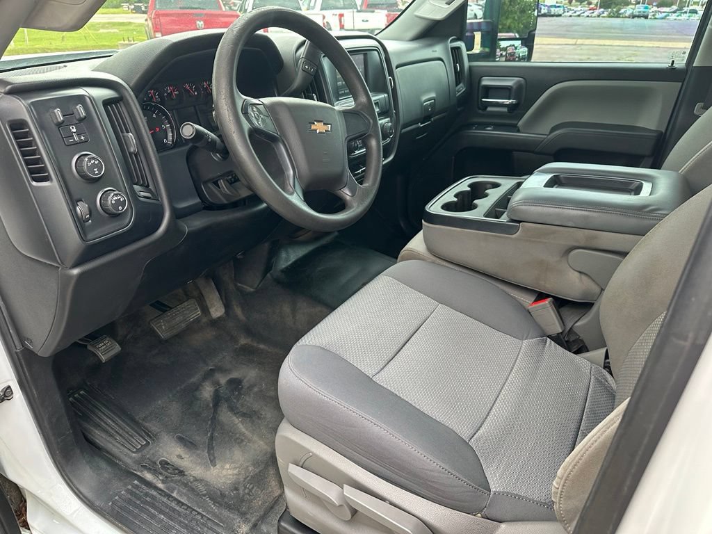 Used 2019 Chevrolet Silverado 2500 W/T AWD/4WD image 11