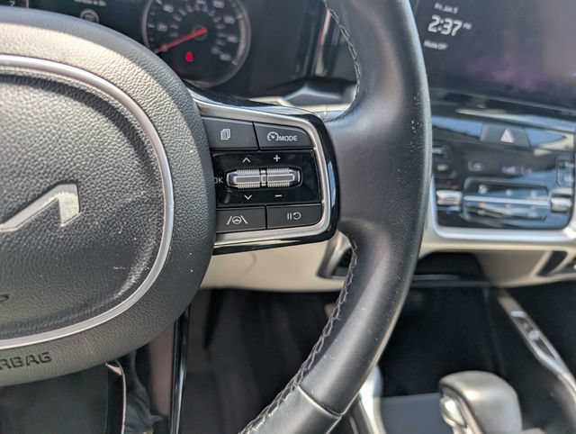Used 2022 Kia Sorento S w/ Panoramic Sunroof Package FWD image 17