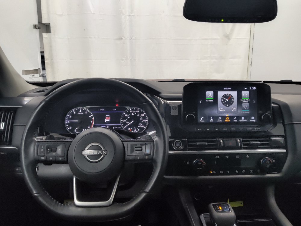 Used 2022 Nissan Pathfinder SL FWD image 22