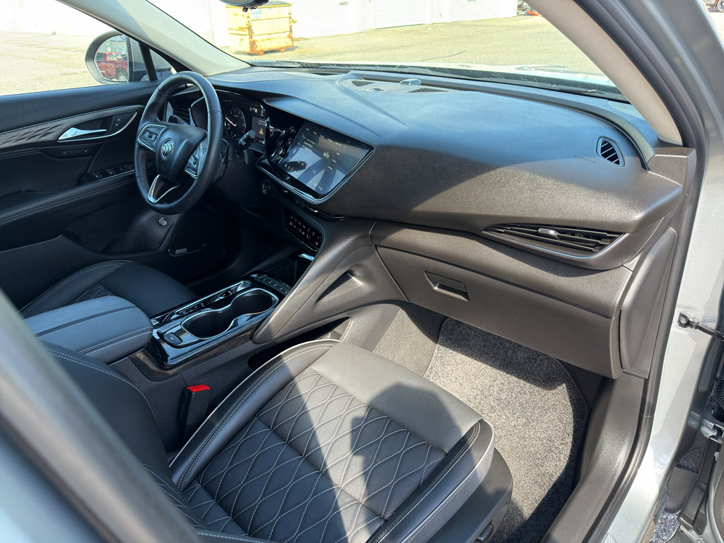Used 2023 Buick Envision Avenir image 27