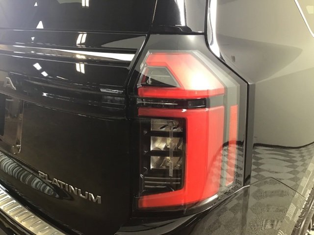 Used 2025 Nissan Armada Platinum image 26