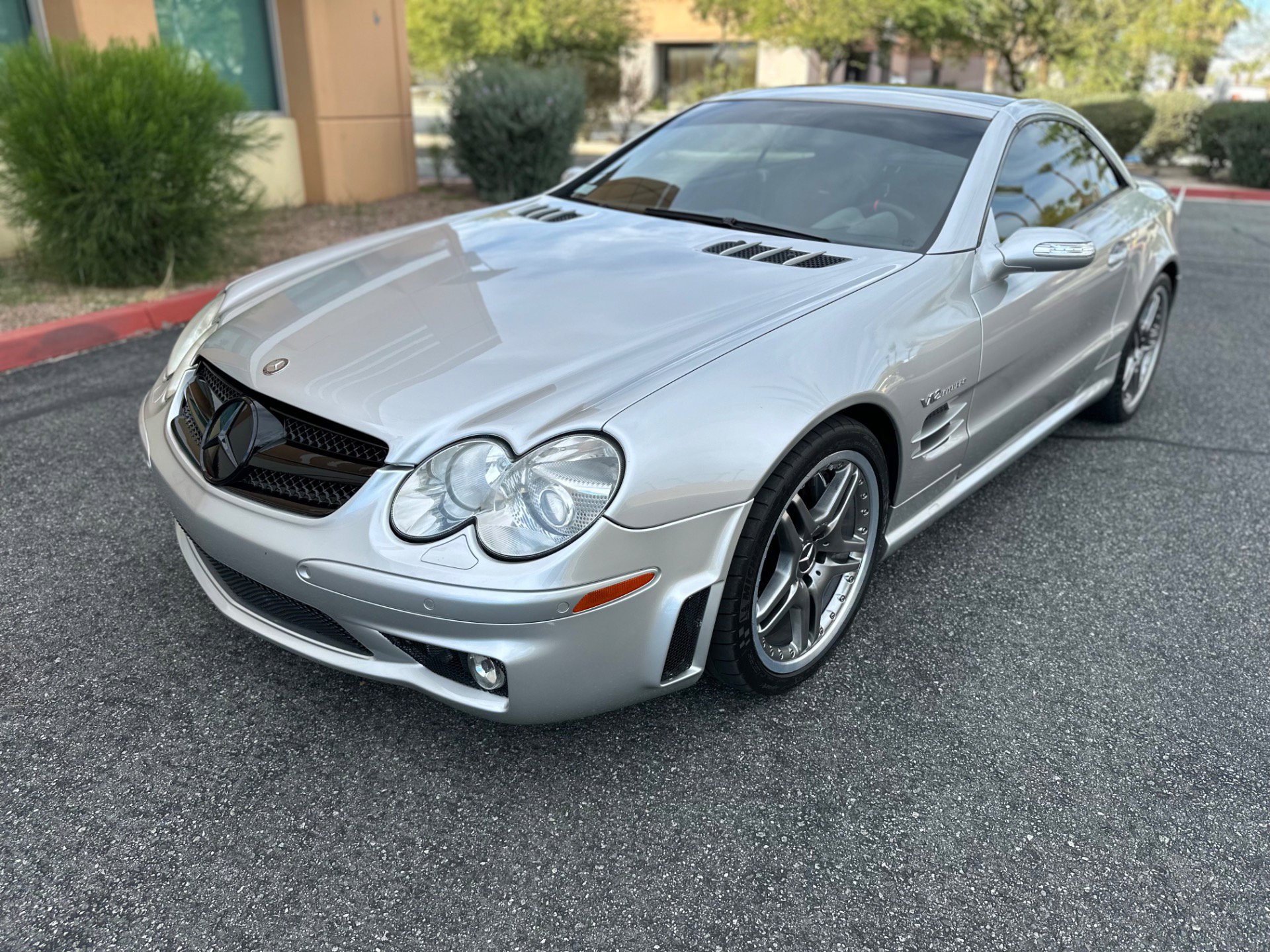 Used 2005 Mercedes-Benz SL 65 AMG image 4