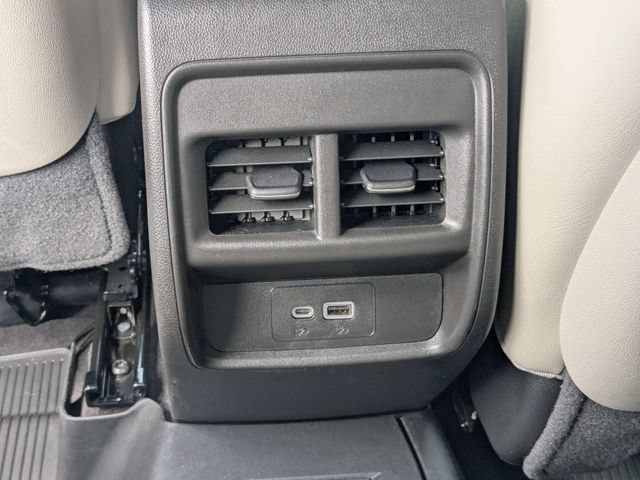 Used 2023 Cadillac XT4 Premium Luxury FWD image 16