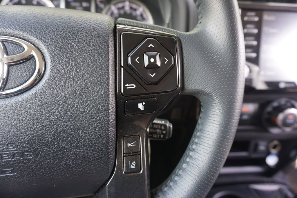 Used 2021 Toyota 4Runner TRD Off-Road image 9