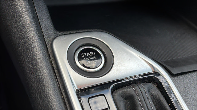 Used 2025 Nissan Sentra SV w/ All-Weather Package FWD image 28