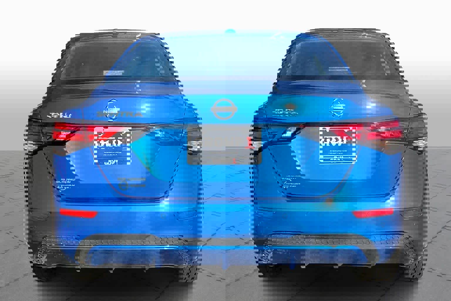 Used 2025 Nissan Sentra SV image 4