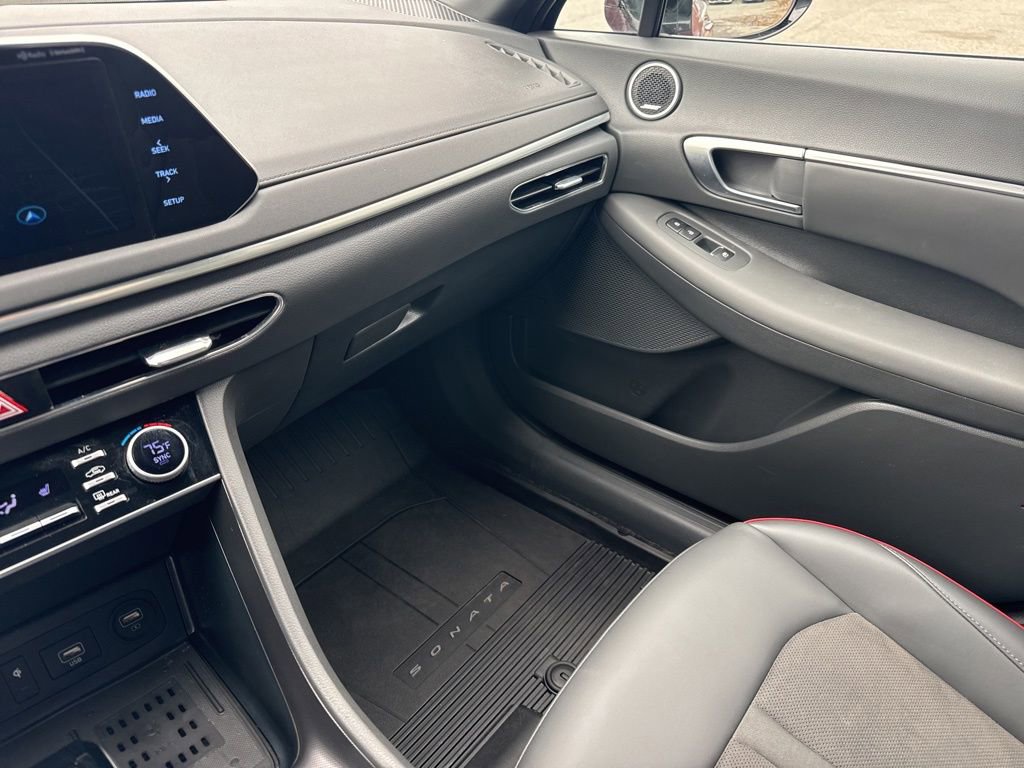 Used 2023 Hyundai Sonata SEL Plus w/ Preferred Accessory Package image 34
