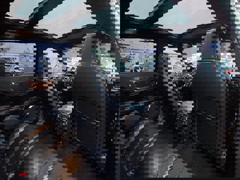 Used 2019 Lincoln Continental Select image 21