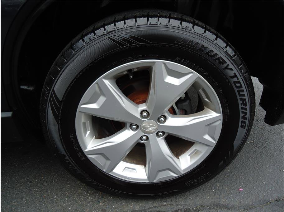 Used 2015 Subaru Forester 2.5i Premium w/ All-Weather Package image 27